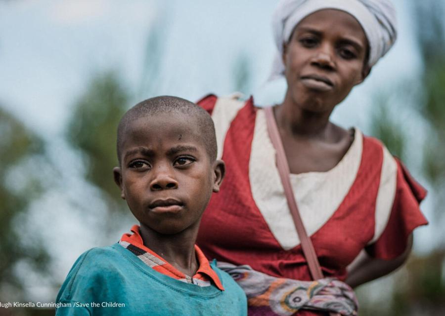 bambino e madre della Repubblica  Democratica del Congo il Paese peggiore in cui potesse vivere un minore nel 2022 a causa della guerra