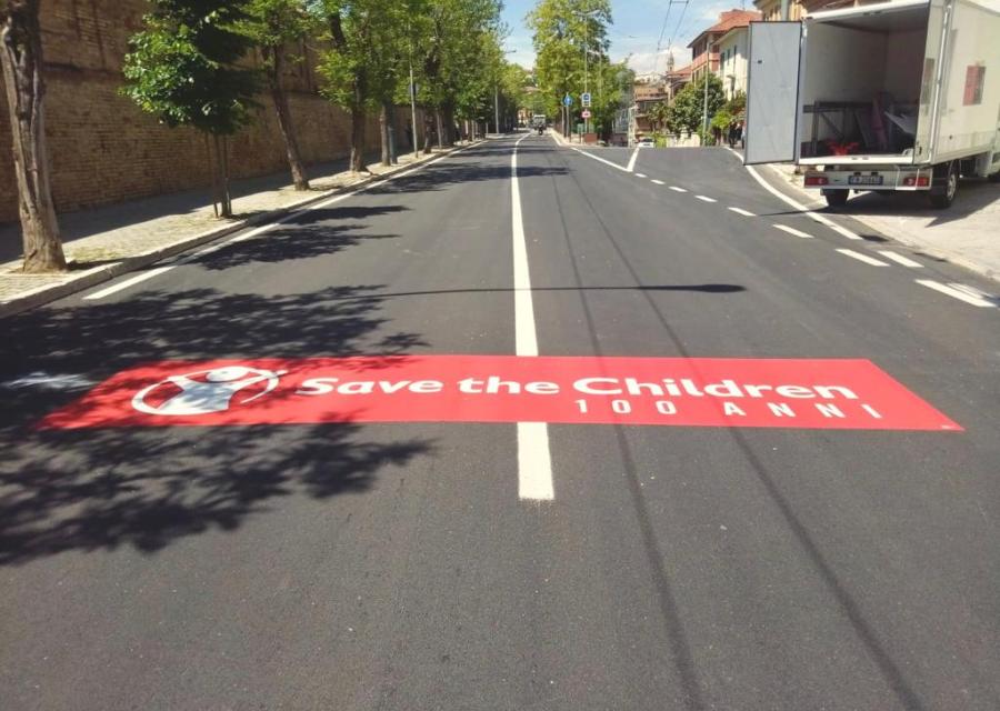 Il chilometro dedicato a Save the Children nella settima tappa del Giro d Italia