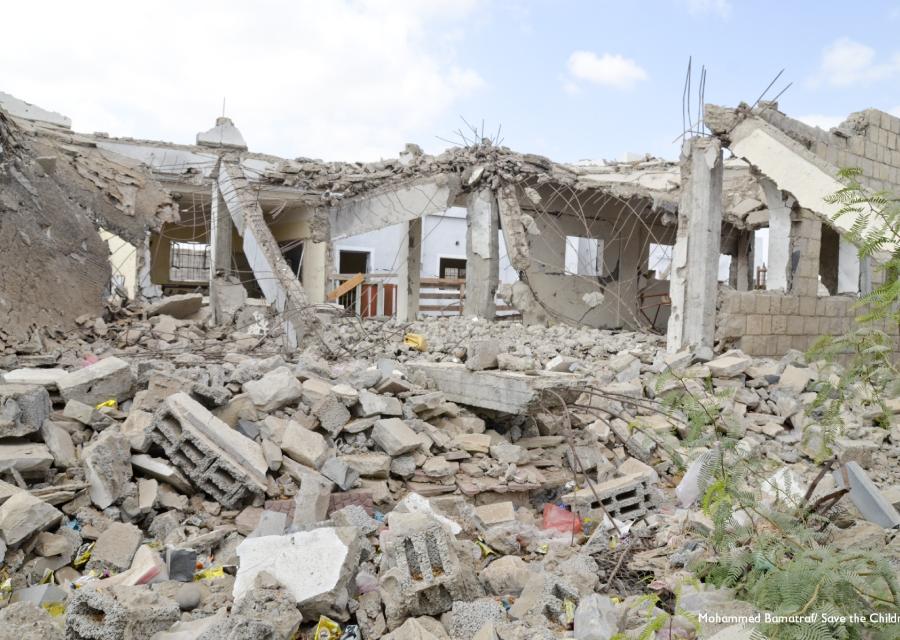 Macerie di una scuola bombardata in Yemen