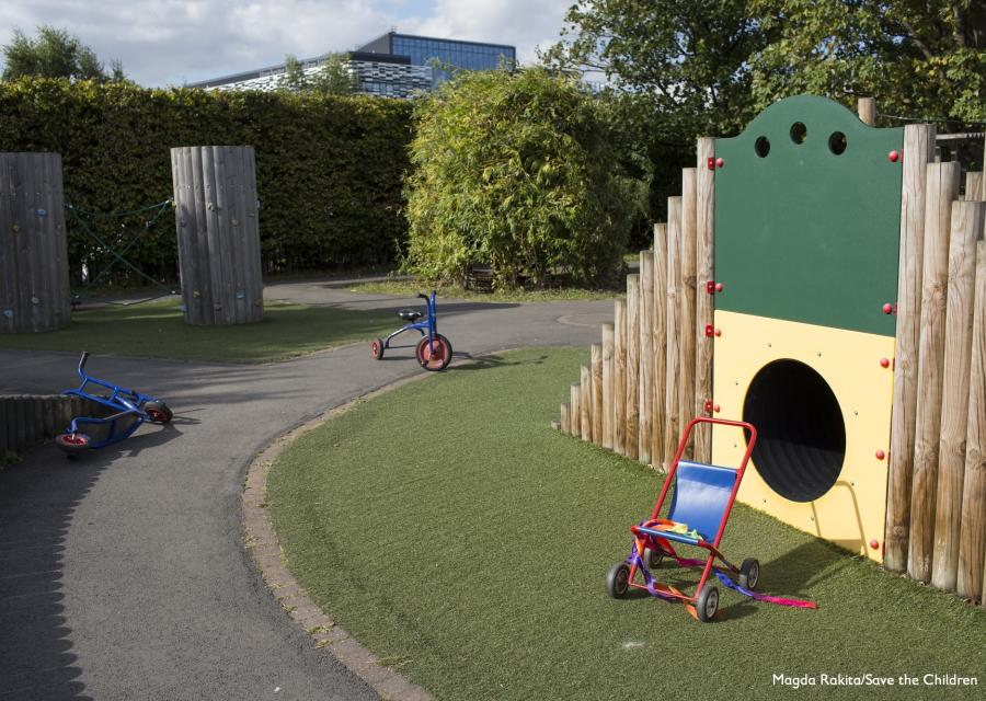 parco giochi per bambini vuoto