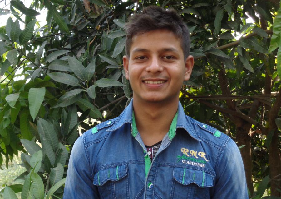 Umesh, 18 anni, vive in Nepal e ha partecipato ai nostri programmi di Sostegno a Distanza