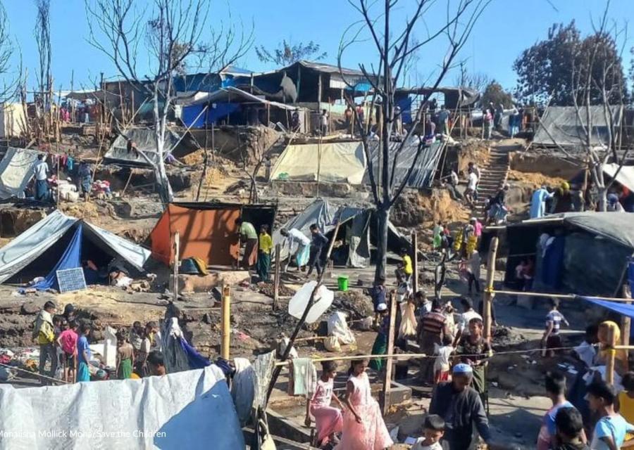 bambini rohingya nei campi di Cox's Bazar in Bangladesh