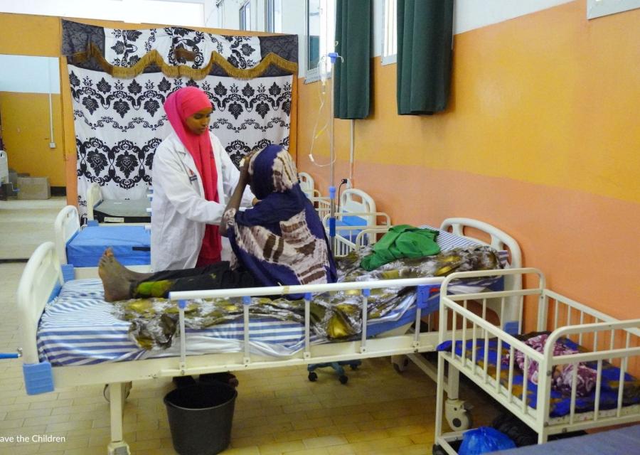 ospedale di save the children in cui si offre sostegno per la salute materna