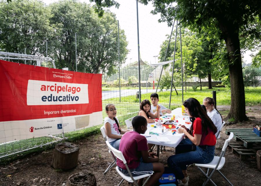 Bambini e bambine in estate che partecipano alla Sesta edizione di Arcipelago Educativo in contrasto al Summer learning loss