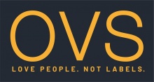 OVS logo giallo sfondo nero