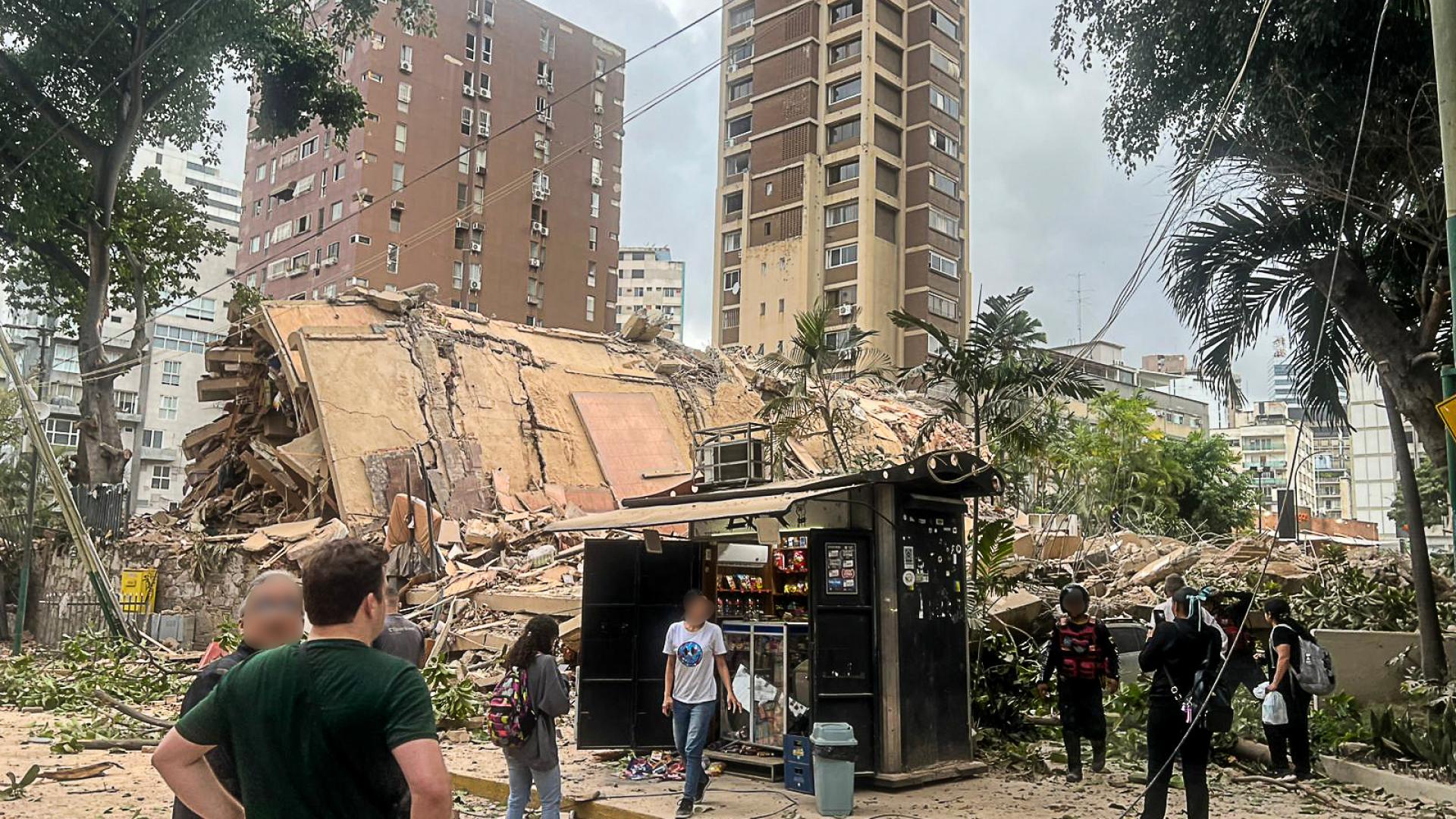 Edifici distrutti a causa del terremoto in Venezuela.